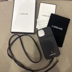 L'ADELINE iPhone 14用ケース ショルダーストラップ付き