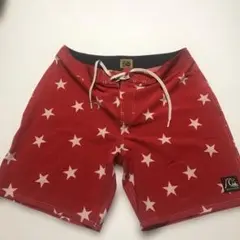 Quiksilver 50周年記念 ボードショーツ 赤 星柄 サイズ32
