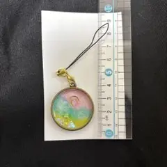 小学生作　ハンドメイドのレジンキーホルダー