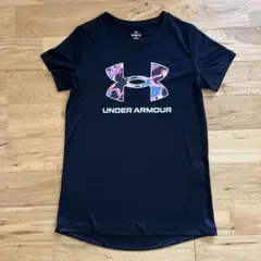 新品未使用‼︎Under Armour ブラック ジュニア　Tシャツ