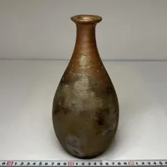 【花入1】備前1  筒花生　伊勢崎満　高さ23㎝ 伊勢崎 満 作『備前 花入』 ｜骨董品買取 緑和堂