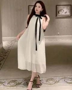 shein ホルダーネック　ワンピース