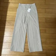 GRLベージュ ワイドレッグ スラックス タグ付き