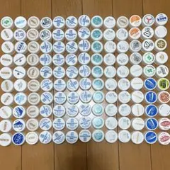 ホワイト系　ペットボトルキャップ130個　白系