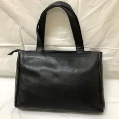 ☆新品未使用品 黒のレザートートバッグ