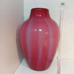 製造国等不明の花器　美品