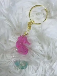 タツノオトシゴレジンキーホルダー