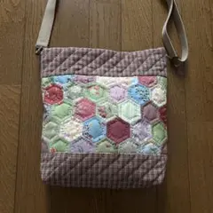 パッチワークのワンショルダーバック
