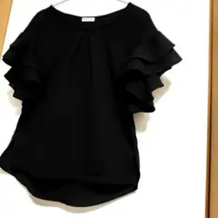 アクシーズファム　2段フリル袖トップス　 黒 半袖M（ゆったり） レースフリル付