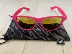 neff ピンク サングラス ケース付き