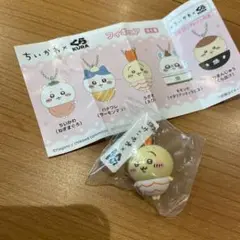 ちいかわ えびのお寿司型ストラップ