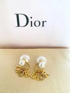 Dior ディオール トライバル ピアス ゴールド