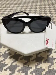 JINS ブラック キャットアイ サングラス