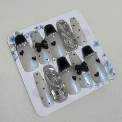 Item thumbnail for item ada8b247-633e-4ffd-8ae0-6e8ab5c54978