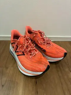 ニューバランス FuelCell Trainer v2 28.0cm