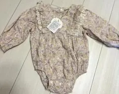 新品未使用　バースデイ　花柄ロンパース（フリル付き）