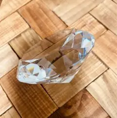 ダイヤカット　置物