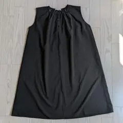 E hypen world gallery 黒色ノースリーブひざ下丈ワンピース