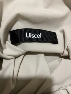 Uiscel（ユイセル）　アーバンリサーチさんのブランドの生成りロングスカート♪