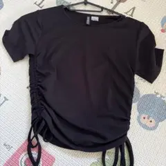 H&M ブラック Tシャツ XS サイドドローストリング