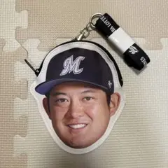 顔型ポーチ　佐藤都志也
