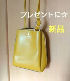 最終価格☆イエロー スクエア型 ショルダーバッグ・新品未使用品