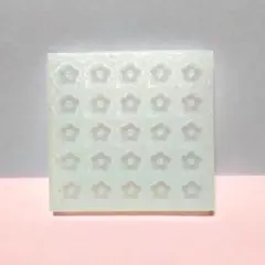 ❁シリコンモールド 小さな花の形 レジンクラフトに