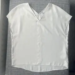 美品　ユニクロ UNIQLO ドレープ Vネック ブラウス 黒 S