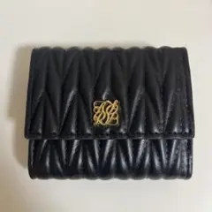 ブラック キルティング 三つ折り財布