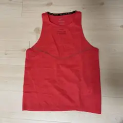 Nike Dri-FIT タンクトップ レッド S