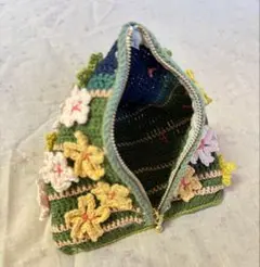 Item thumbnail for item 62709066-ee89-473c-a2b4-8b15a57d378c