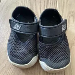 New Balance ベビーサンダル 12 (4.5 US) ブラック