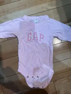 GAP ピンク ロンパース 60