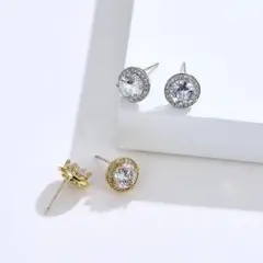 【匿名配送】⑱スタッドピアス AAA級ジルコン