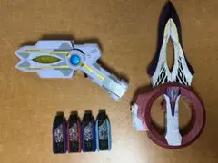 ウルトラマントリガー DXガッツスパークレンス & サークルアームズ