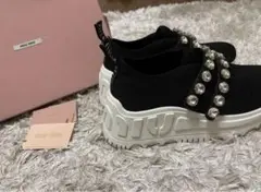 miumiu 厚底スニーカー キラキラビジュー 大きいサイズ