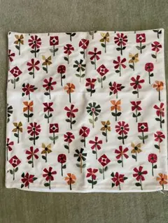 ネコポス発送【シビラ】モリノ　刺繍 クッションカバー 45×45 レッド