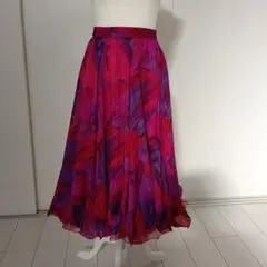 赤紫のプリーツスカート Mサイズ