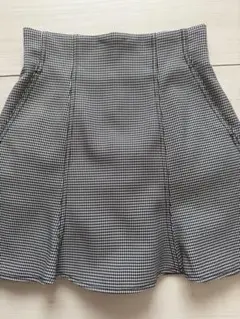 snidel ヘムフレアミニスカショーパン