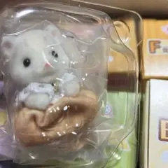 シルバニアファミリー キラキラくじ　G賞　ゆきヒョウの赤ちゃん