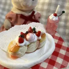 ❸いちご ふわふわパンケーキ ミニチュア フェイクフード いちごフロート付き