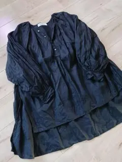 値下げ ヴェリテクールリネン ギャザーチュニック 黒 maomade Tang