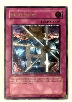 遊戯王 ヒーローメダル　アルティメットレア1st 英語