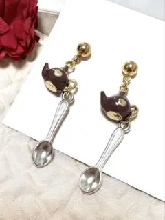 小さなティータイムピアス　ミニチュア　可愛い