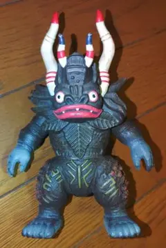 ウルトラ怪獣シリーズ ミクラス リアライズver. ソフビ - メルカリ
