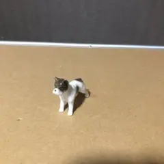 犬のミニチュアフィギュア 白黒