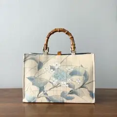 紬帯 漆黒に白菊と秋草 リメイク 山葡萄ハンドルバッグ 紬帯 漆黒に白菊と秋草 リメイク 山葡萄ハンドルバッグ