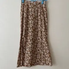 snidel タイトスカート　花柄