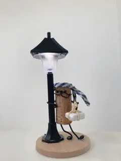 酔った旦那の帰宅をそっと玄関で待つコルク☆