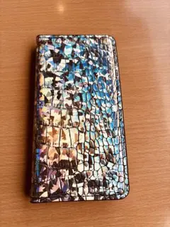 ホログラムクロコダイルレザー iPhone15ケース(ほぼ未使用品)